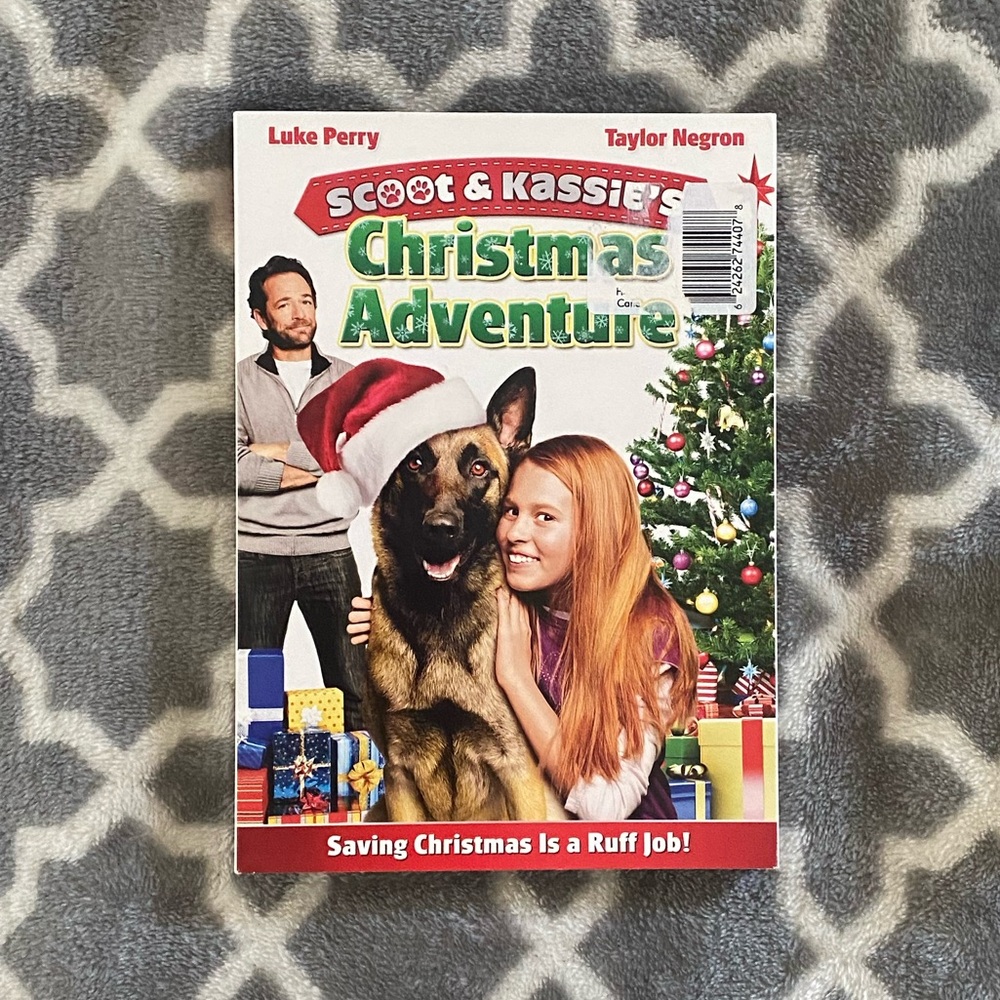⭐️3/15 Scoot & Kassie’s Christmas Adventure dvd movie